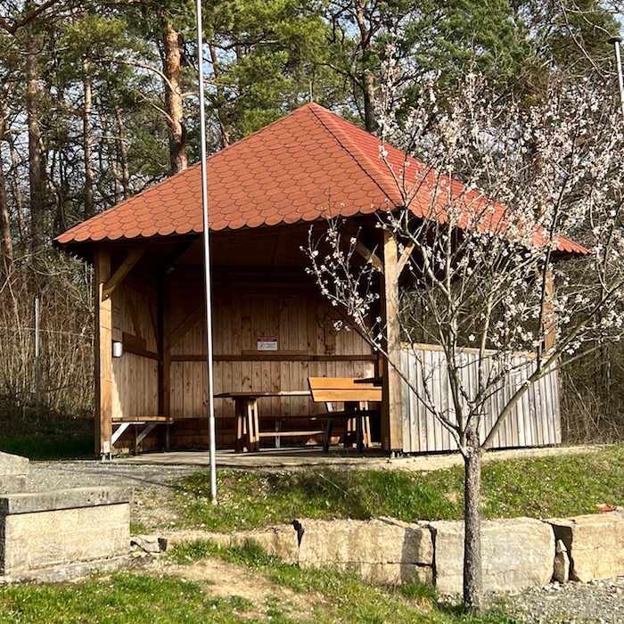11_himmelstadt_wanderhütte