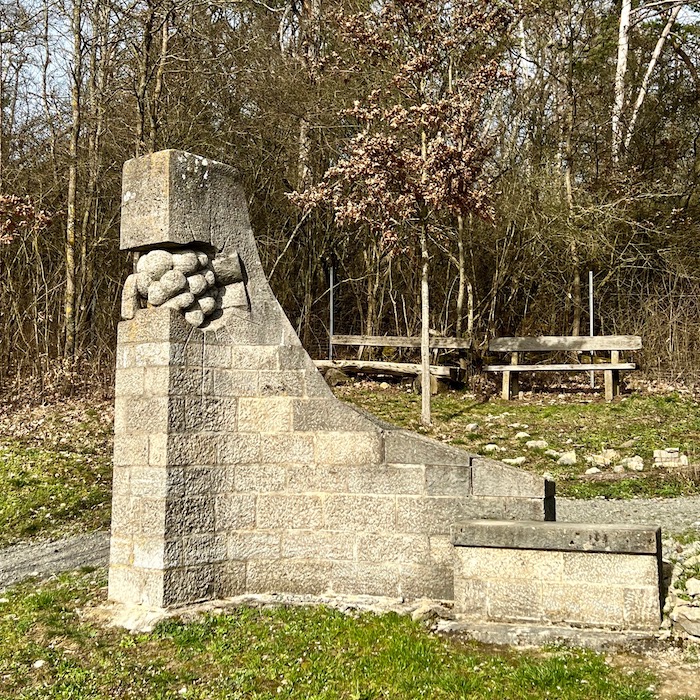 12_himmelstadt_bildnis aus muschelkalk
