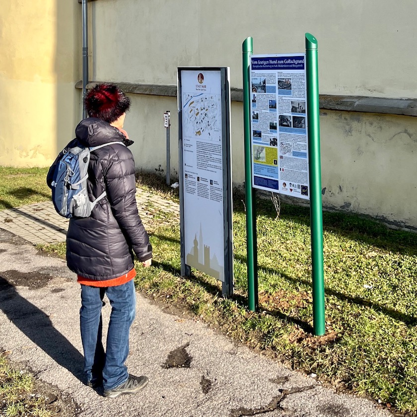 1_Infotafel_schloss_aub