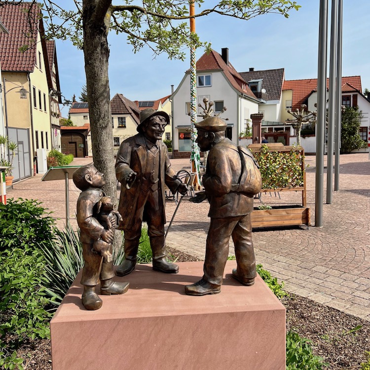 24_frankens saalestück_euerdorf_marktplatz