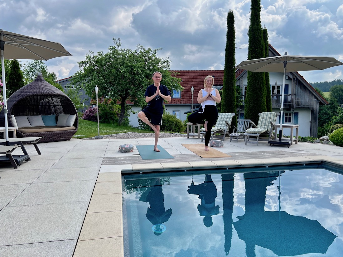 2_heindlhof_yoga_swimmingpool