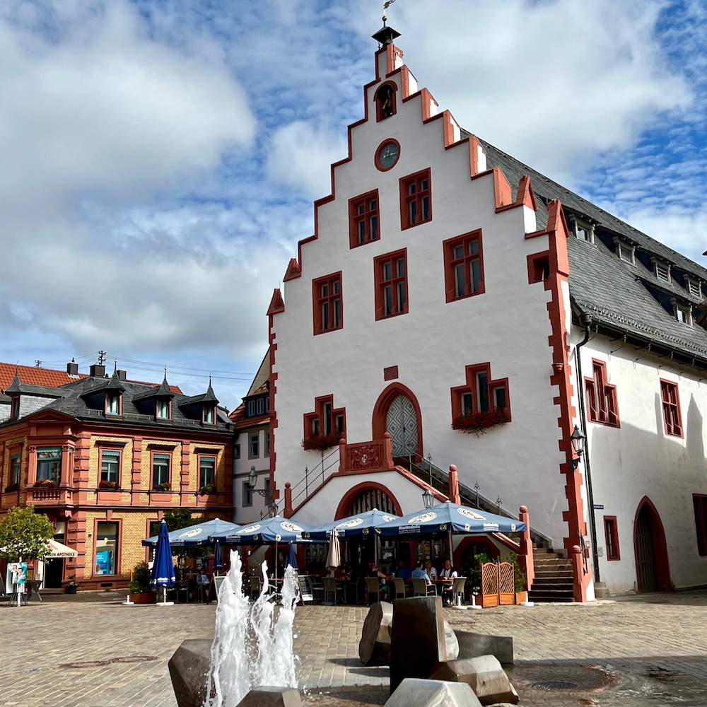 2_karlstadt_rathaus