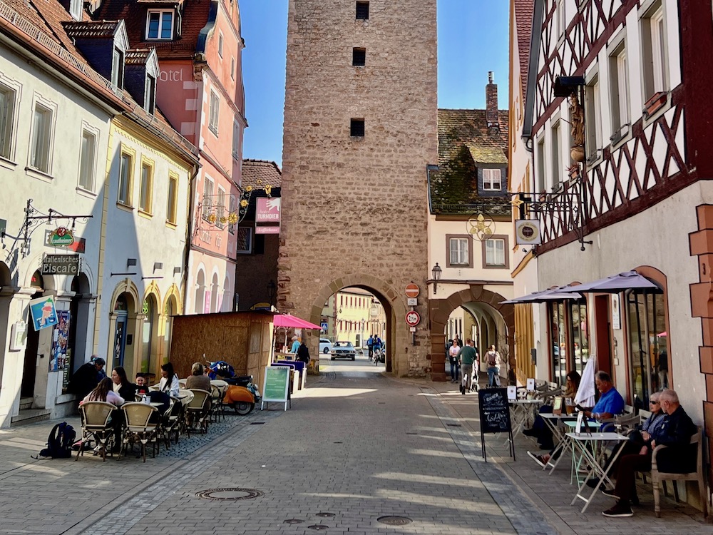 2_volkach_oberes tor