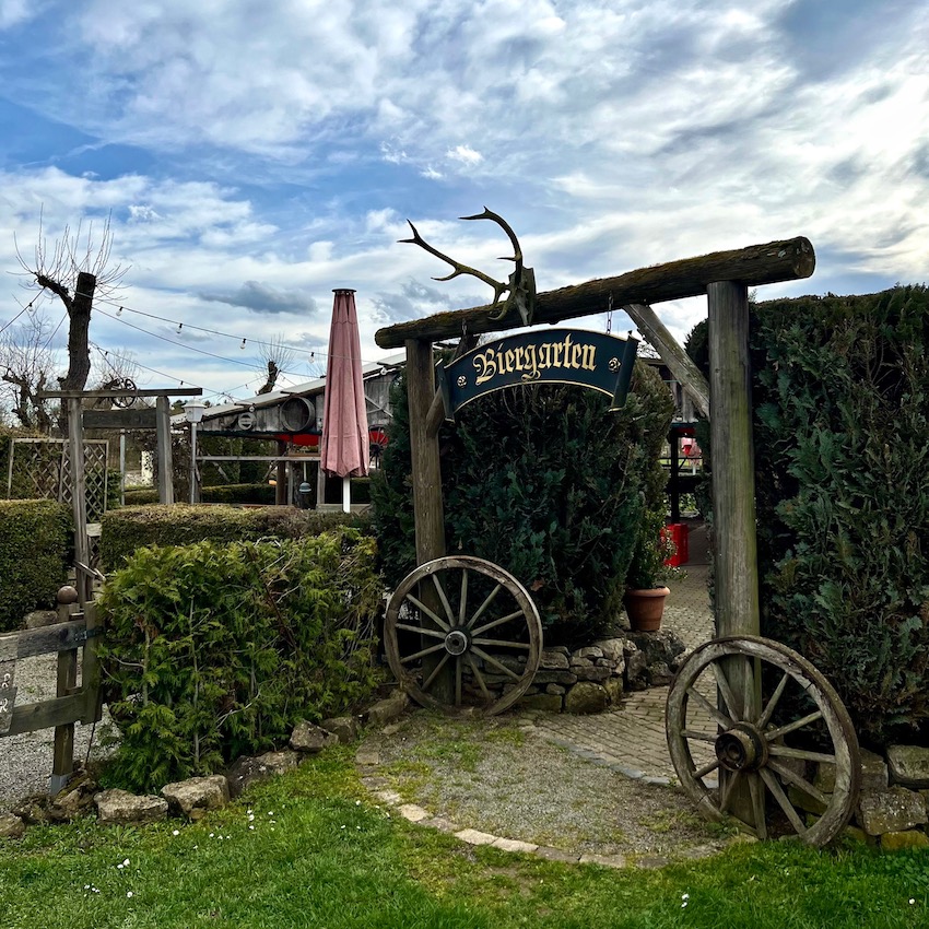 4_himmelstadt_biergarten