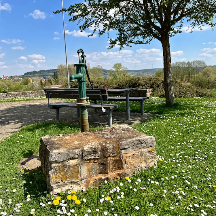5_brunnen_frühling