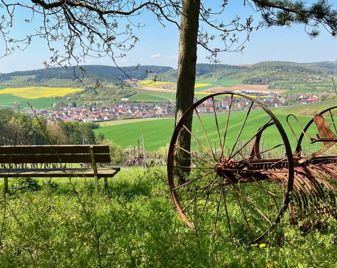 zwei_ufer_land_leinach